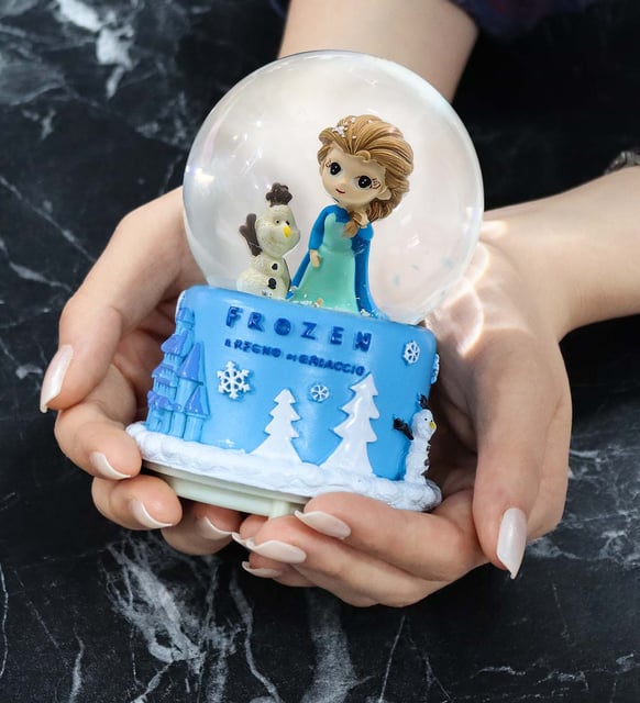 Işıklı Müzikli Frozen Elsa Kar Küresi - Thumbnail